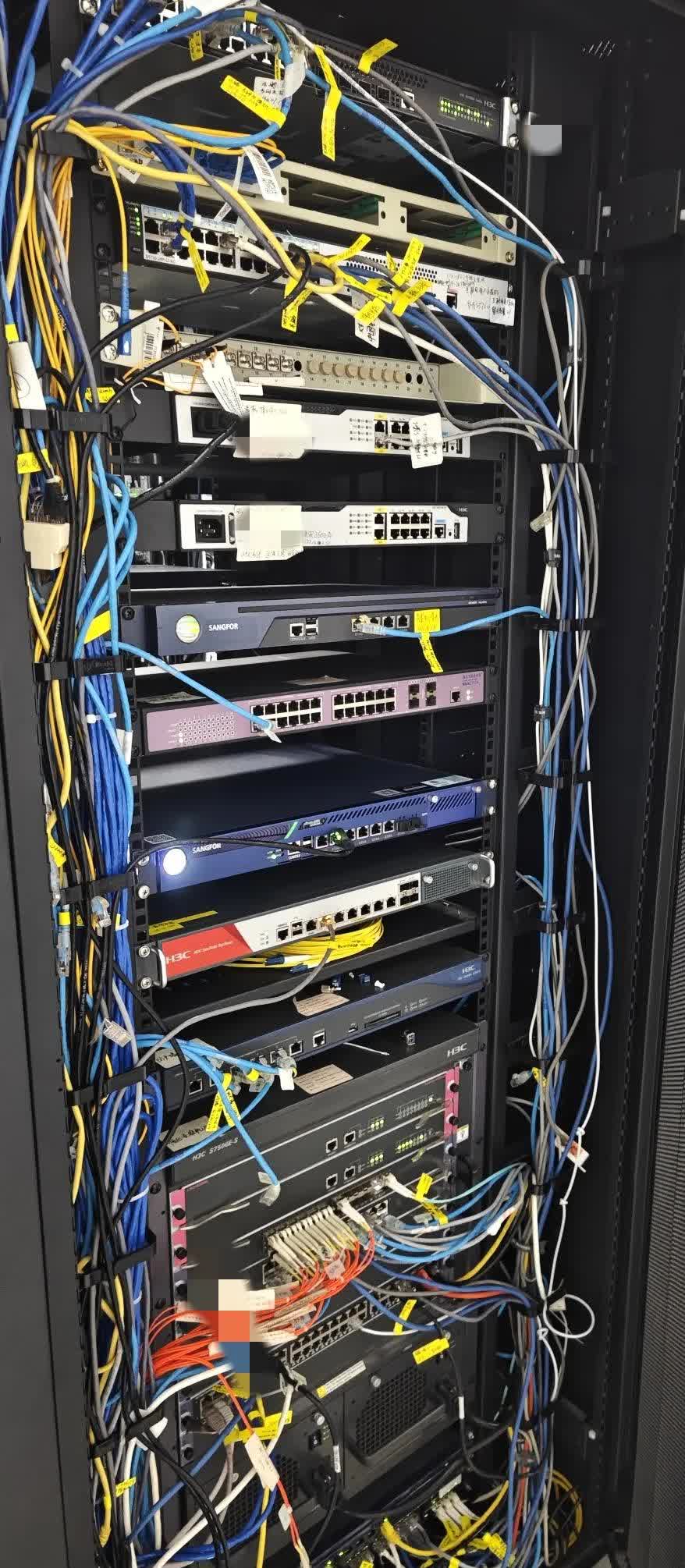 医院单位信息科网络工程师日常工作经验分享 今天上架了一台零信任系